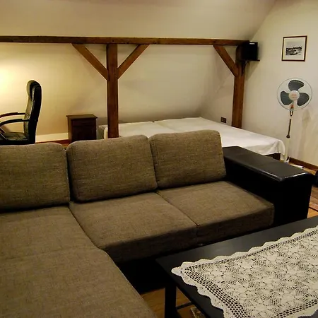 Daire Helapart - Mesa *